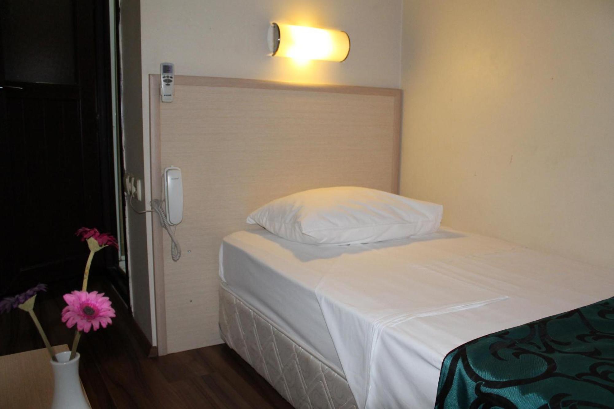Grand Prince Hotel Taksim Istanbul Exterior foto